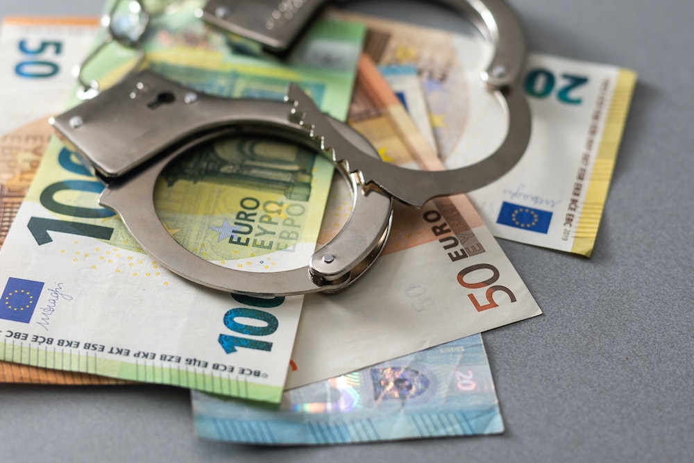 La loi Brugnot : une arme contre la corruption dans le secteur du cinéma