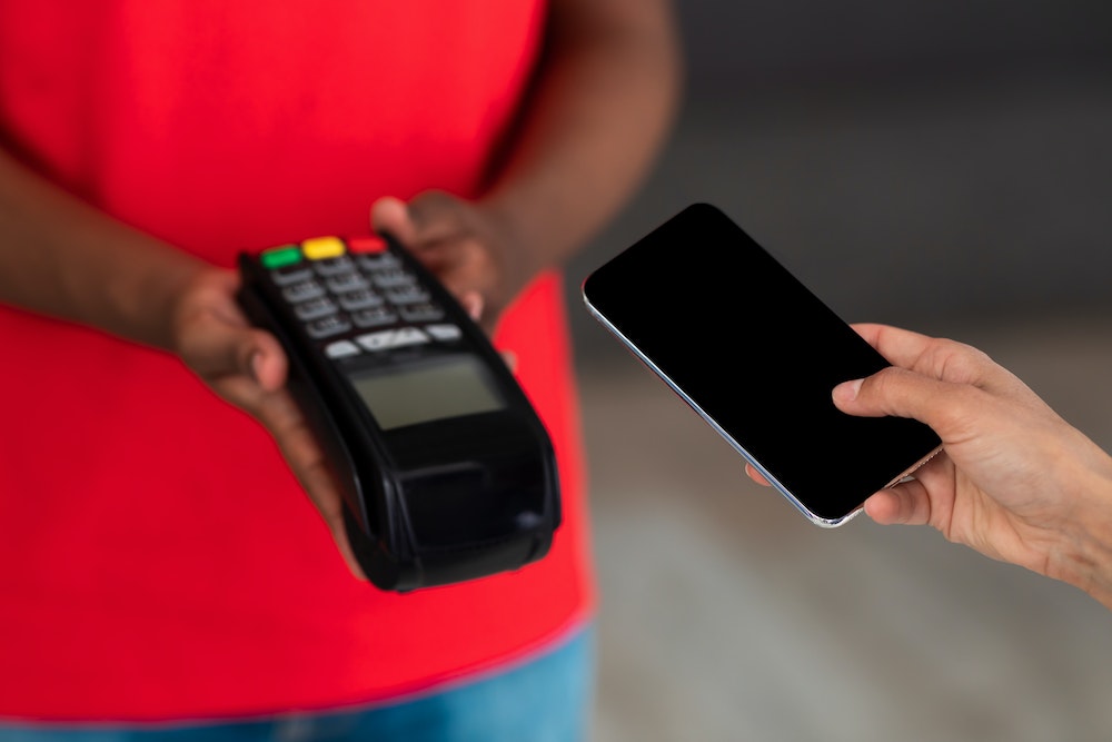 Cartes bancaires, chèques, espèces : quels moyens de paiement êtes-vous obligés d’accepter ?